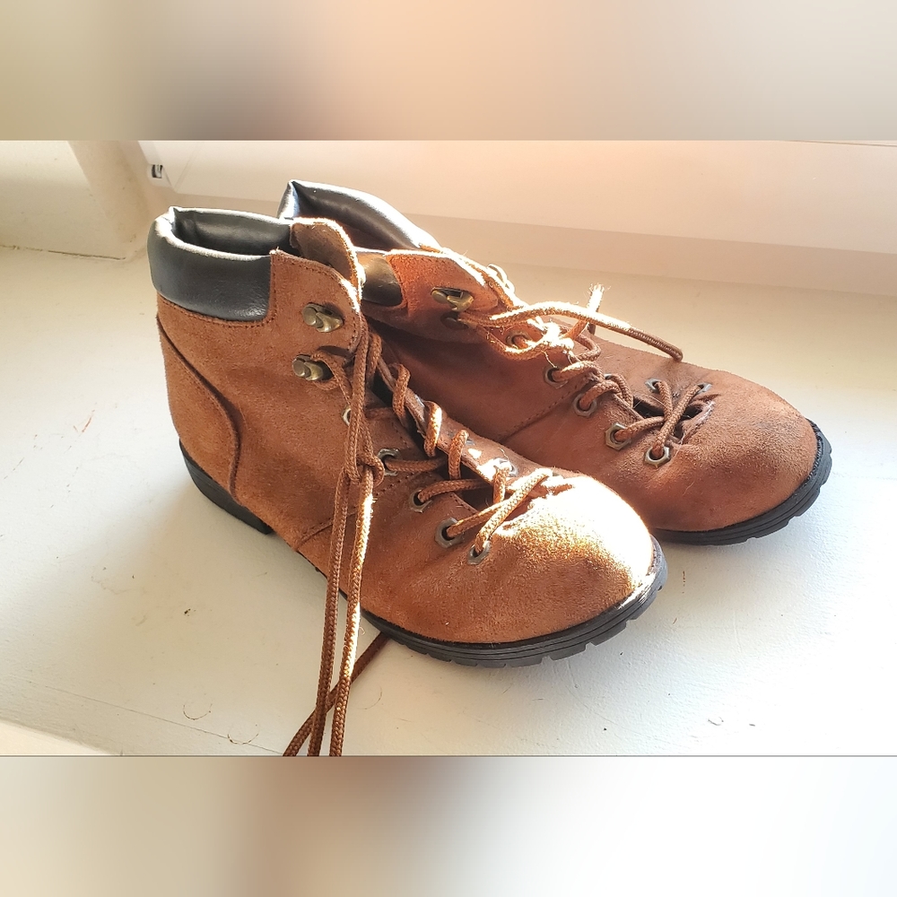 AE lace up booties